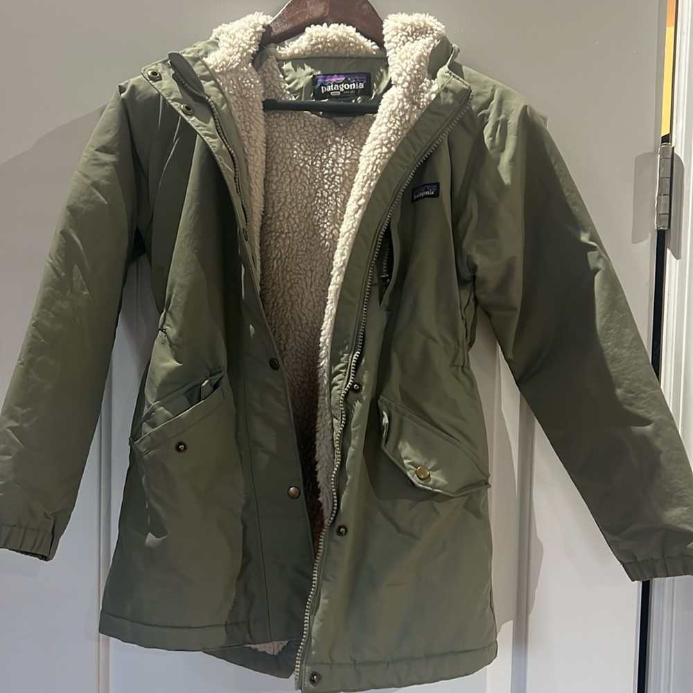 Girls Patagonia insulated parka sz L